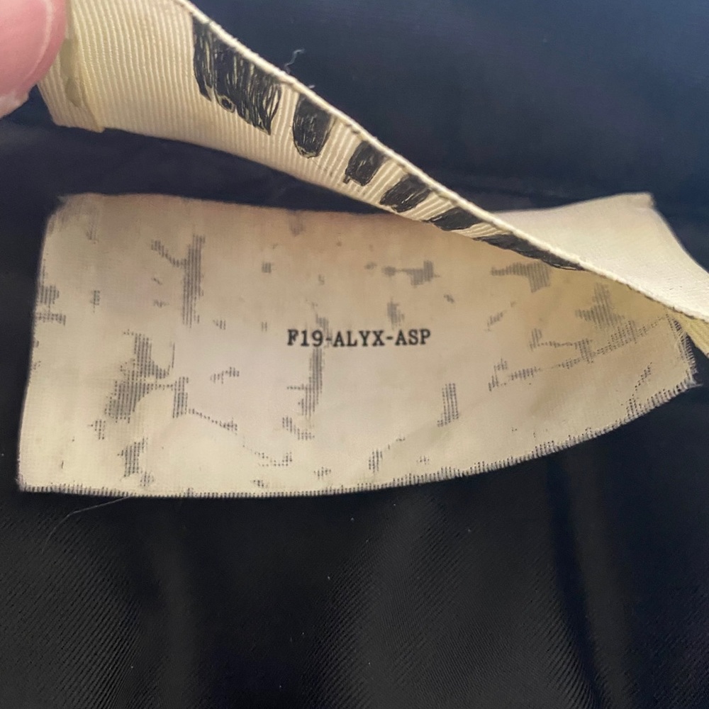 1017 ALYX BOMBER - Picture 4 of 4
